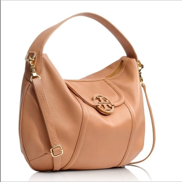 Tory Burch Handbags - Tory Burch Amanda Hobo Leather Bag
